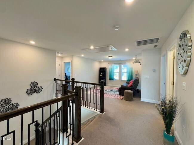 Building Photo - 1205 Cotton Arbor Trce