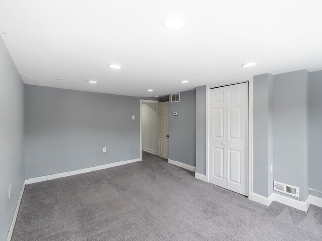 Building Photo - 4205 Main St