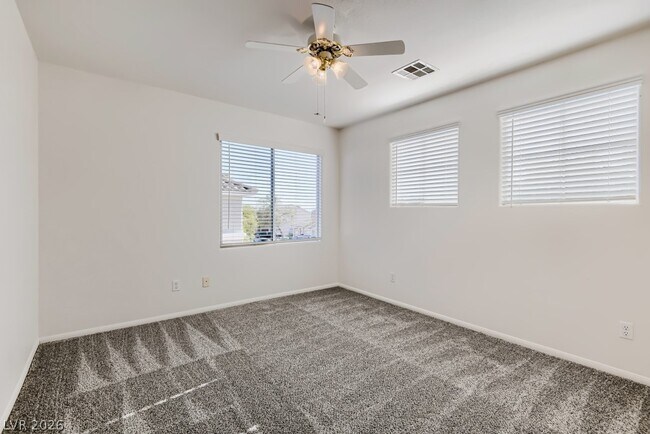 Building Photo - 1037 Plentywood Pl