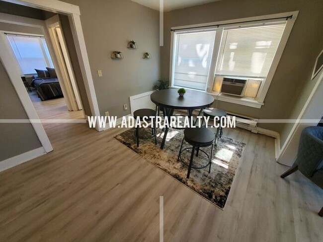 Building Photo - 1 Bedroom Apartment in Westport-Available ...