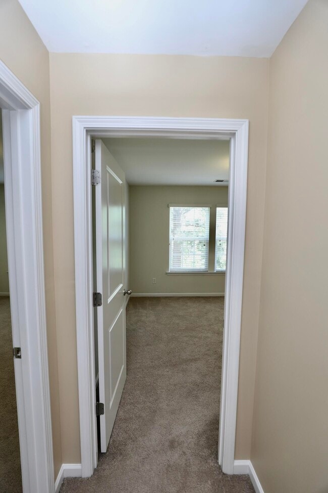 Building Photo - 1761 Nicholas Dr