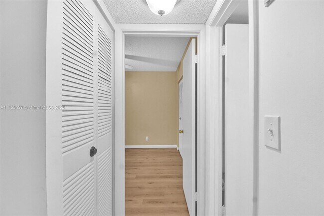 Building Photo - 10501 W Broward Blvd
