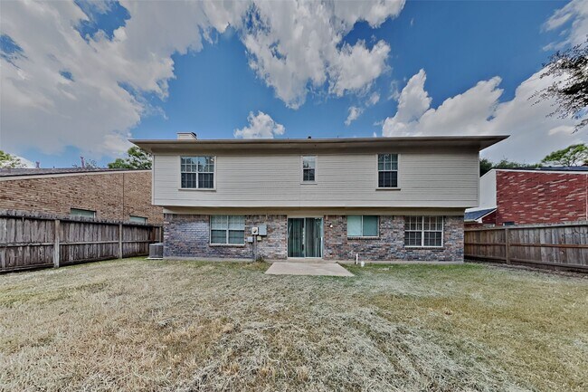 Building Photo - 1031 Cascade Creek Dr
