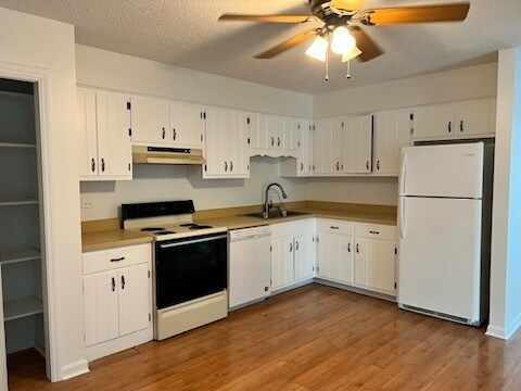 Building Photo - 214 Madison St