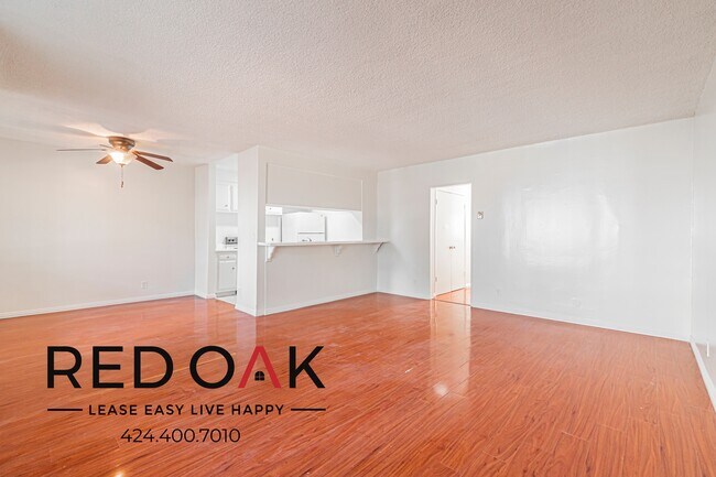 Primary Photo - 10535 Lindley Ave