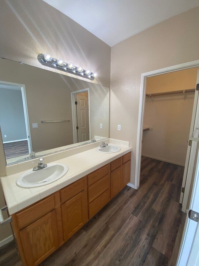 Building Photo - Pet Friendly home coming soon!