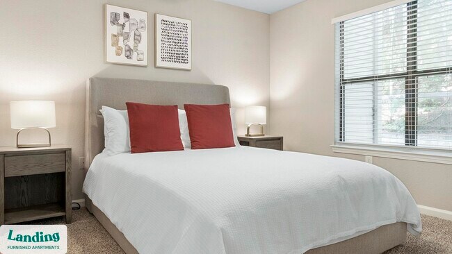 Building Photo - 918 Aventine Dr