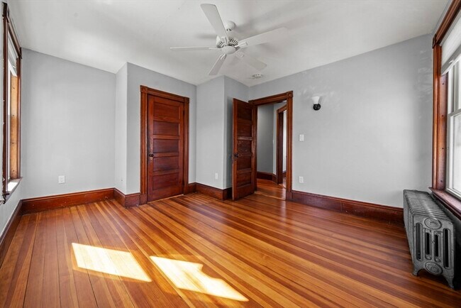 Building Photo - 7 Sweetser Ave