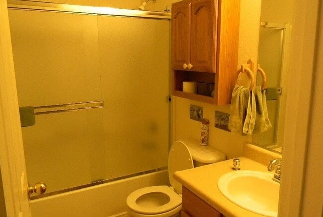 Building Photo - 17730 Fairfax Ct