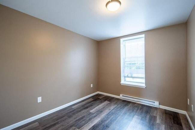 Building Photo - 50-62 East Street - 3A