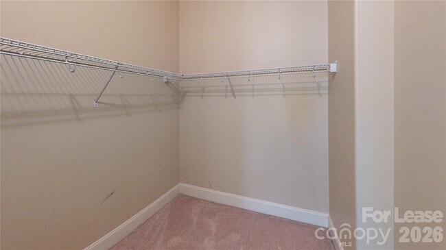 Building Photo - 4620 Piedmont Row Dr