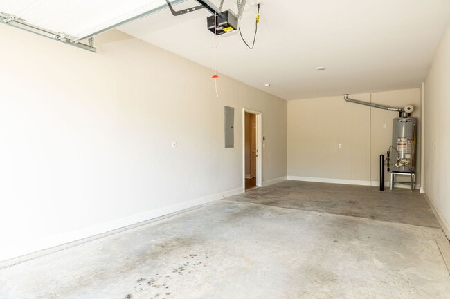 Building Photo - 822 McCammon Ave