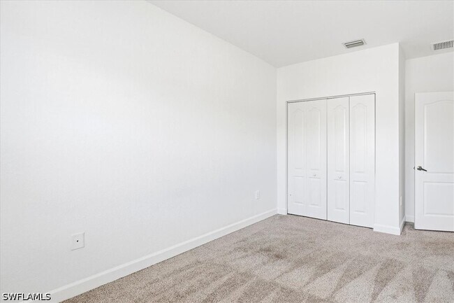 Building Photo - 7070 Venice Way