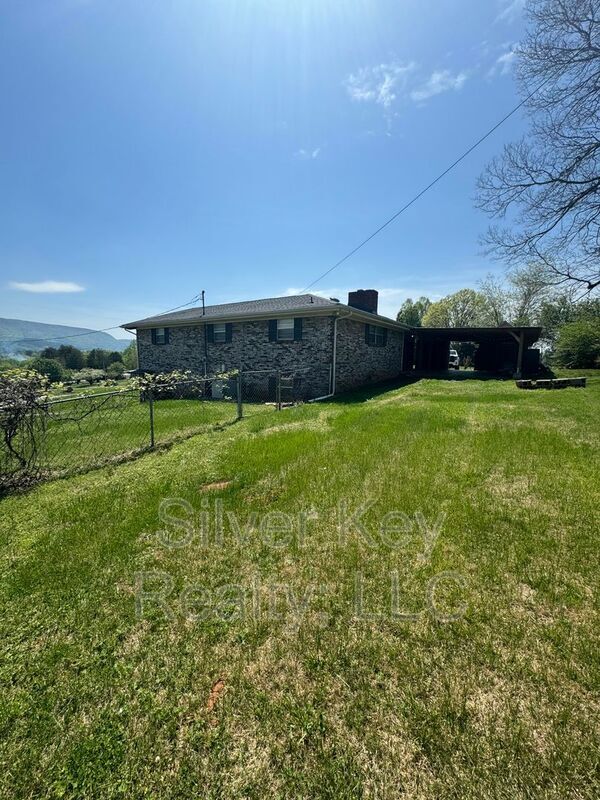 Building Photo - 103 Co Rd 807