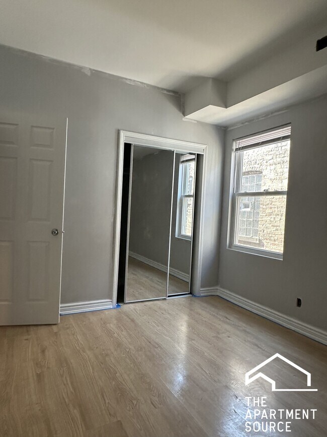 Building Photo - 4033 W Crystal St