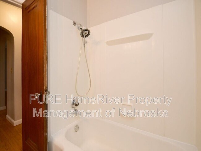 Building Photo - 2108 S 46th St