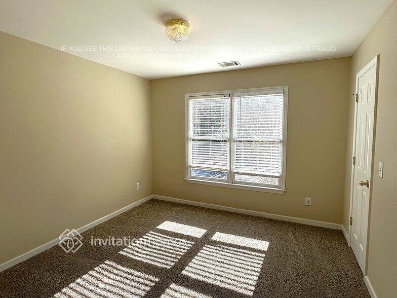 Building Photo - 504 Woodbrook Ln