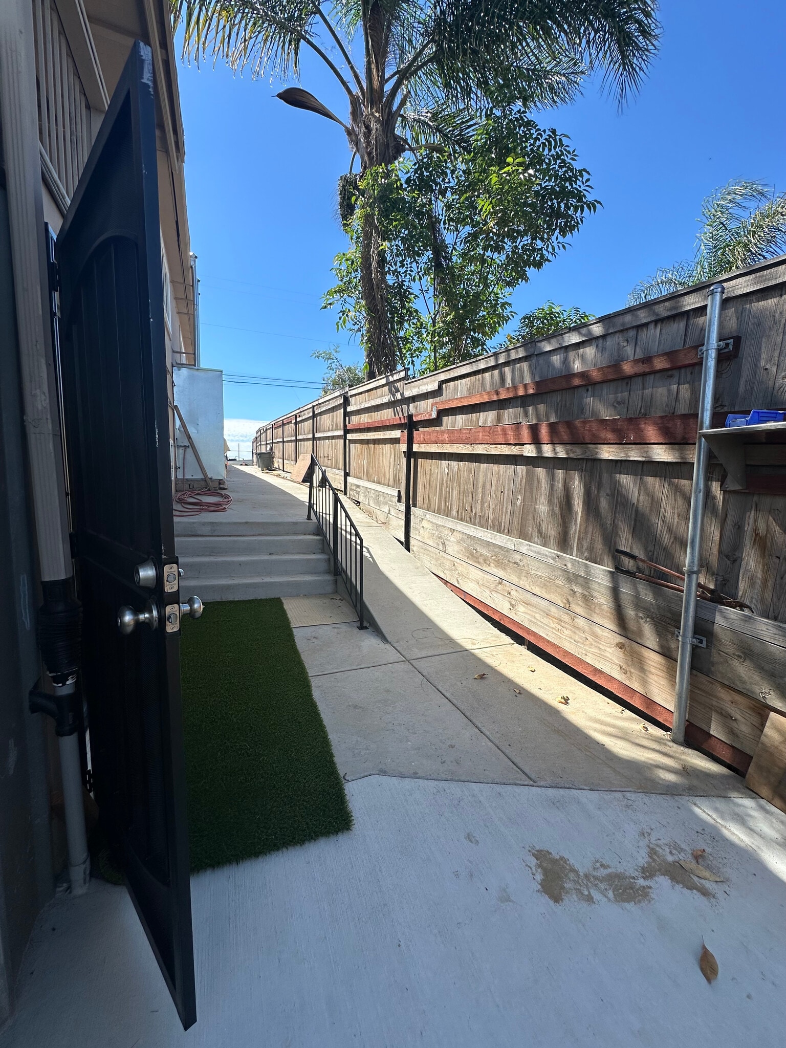 Building Photo - 2339 Van Ness Ave