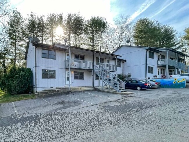 Primary Photo - 20 Brookdale Rd