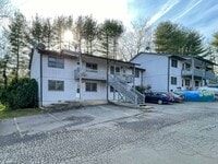 Building Photo - 20 Brookdale Rd