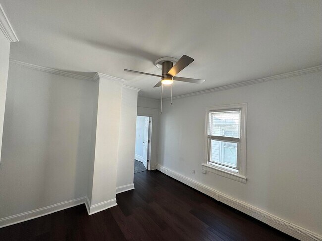 Building Photo - 24 Pamrapo Ave