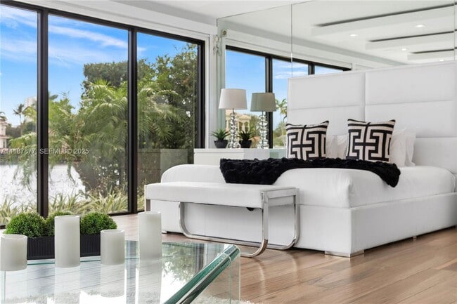 Building Photo - 1025 Diplomat Pkwy