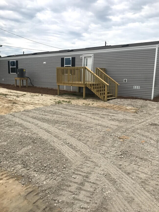 Building Photo - 3019 Douglas Rd