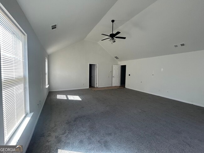 Building Photo - 6263 Shell Dr SW