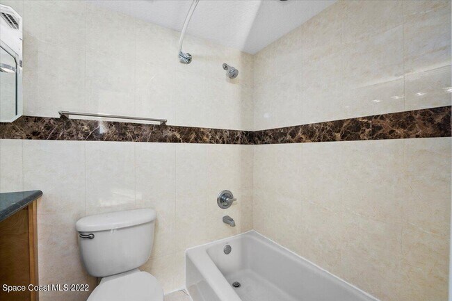 Building Photo - 2101 S Atlantic Ave