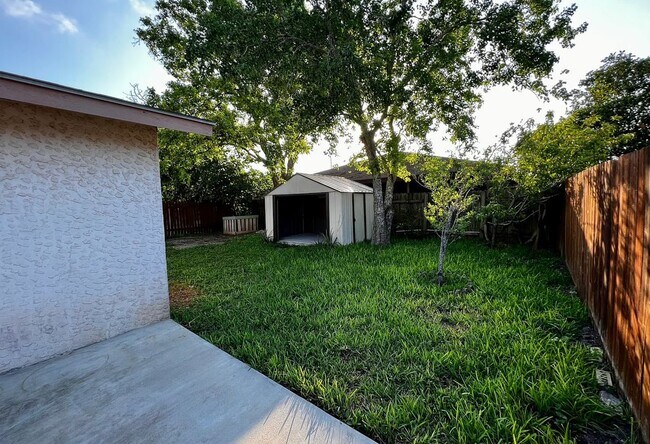 Building Photo - 4317 Palma Blanca Dr