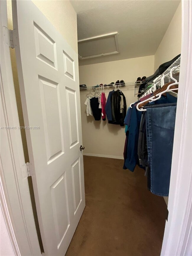 Building Photo - 1978 SE 23rd Terrace