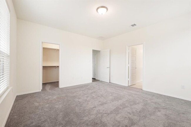 Building Photo - 100 Jarbridge Dr