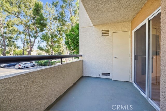 Building Photo - 21400 Burbank Blvd