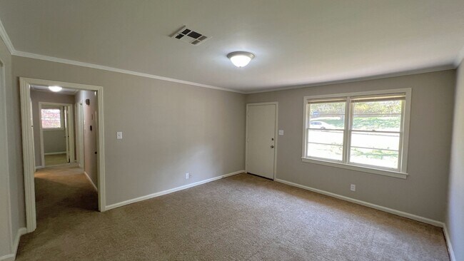 Building Photo - 3-Bedroom with so much to offer !