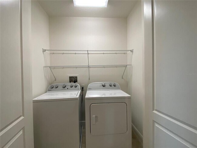 Building Photo - 14082 Swanley St