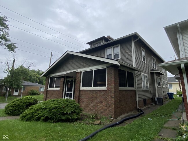 Building Photo - 5275 N College Ave