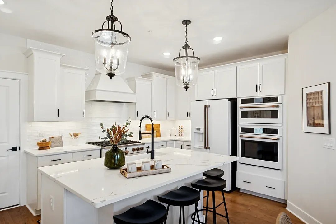 Building Photo - 14945 Deco Cir