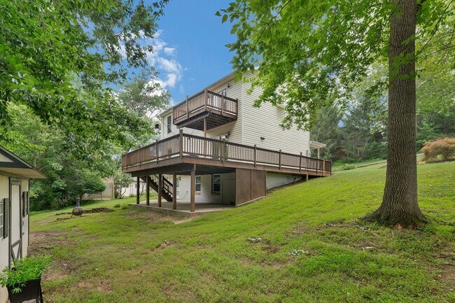 Building Photo - 505 4th