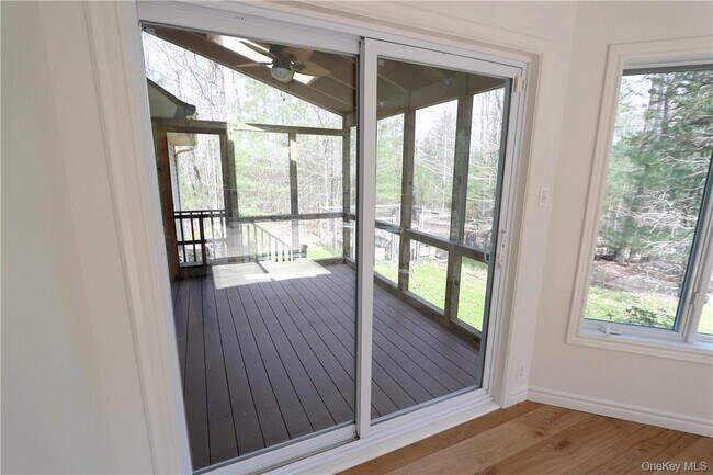 Building Photo - 63 Lawrence Hill Rd