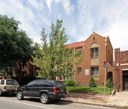 Building Photo - The Gardenia