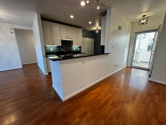 Building Photo - 43114 Watercrest Square