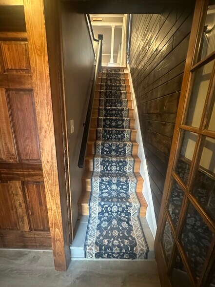 Building Photo - 175 Lake Ave