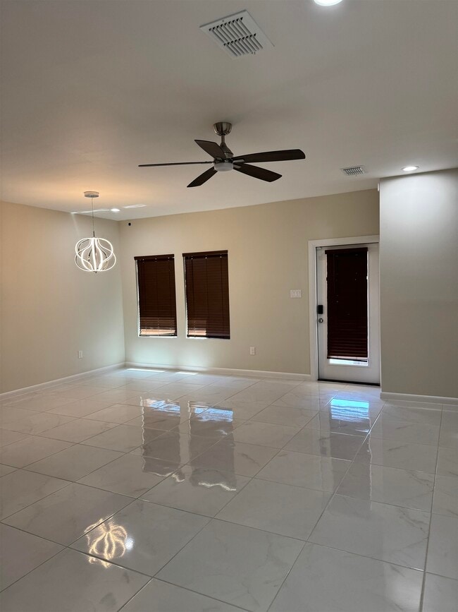 Building Photo - 1413 El CAPORAL DR.