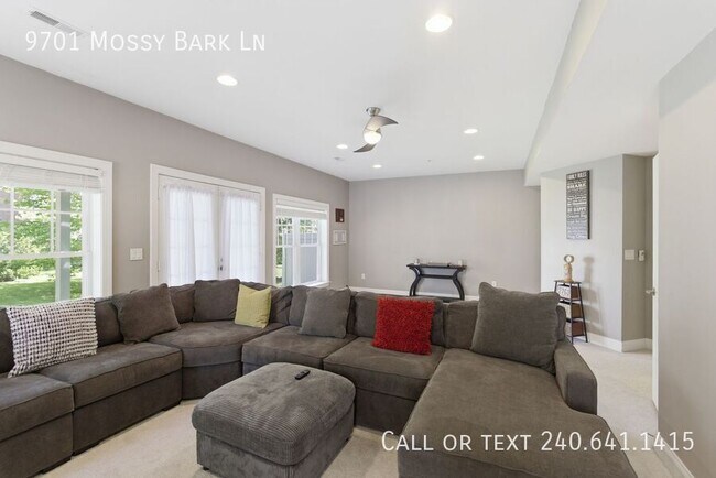 Building Photo - 9701 Mossy Bark Ln