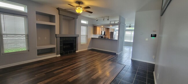 Building Photo - 2540 Spring Valley Loop