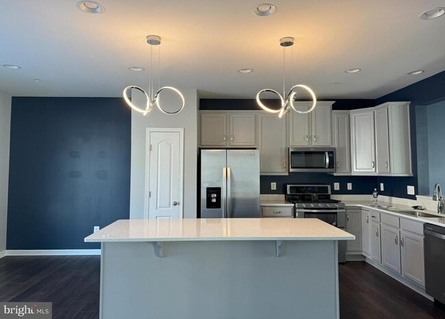 Building Photo - 9067 Fox Stream Way