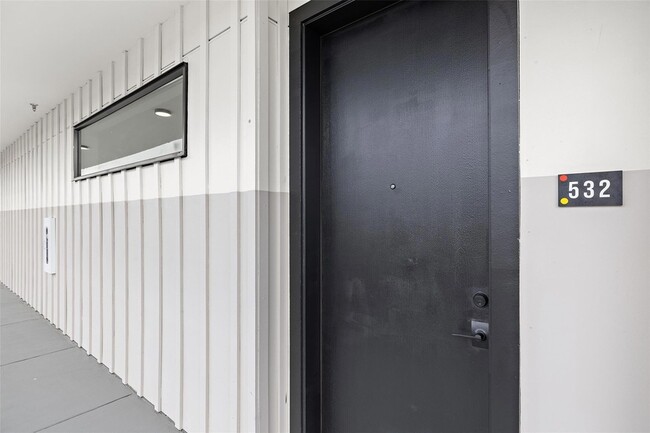 Building Photo - 4315 S Congress Ave