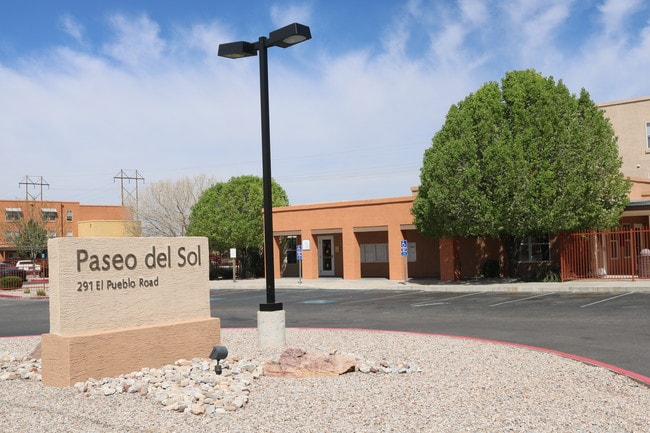 Building Photo - Paseo Del Sol