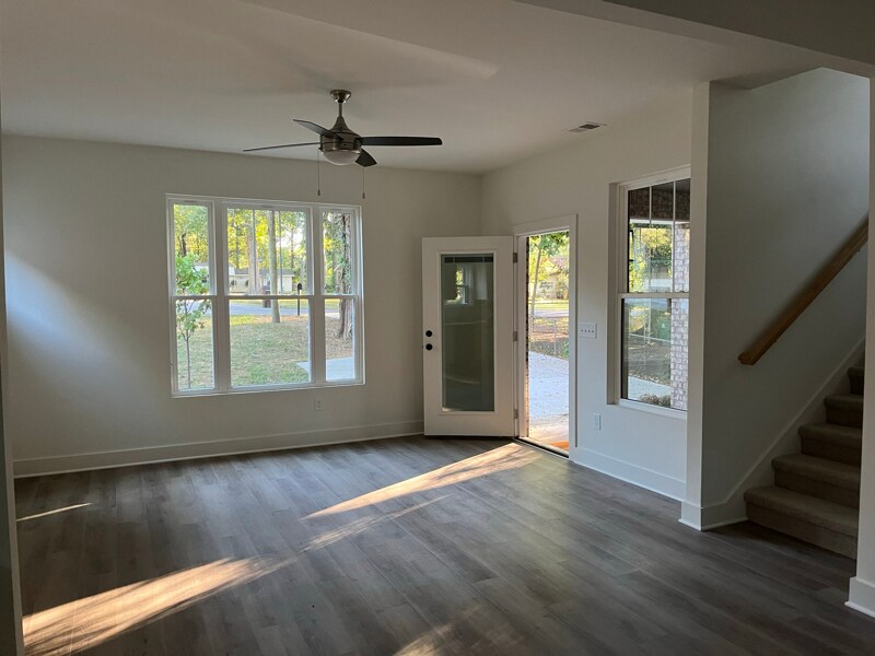 Building Photo - 432 Bluegrass Ave