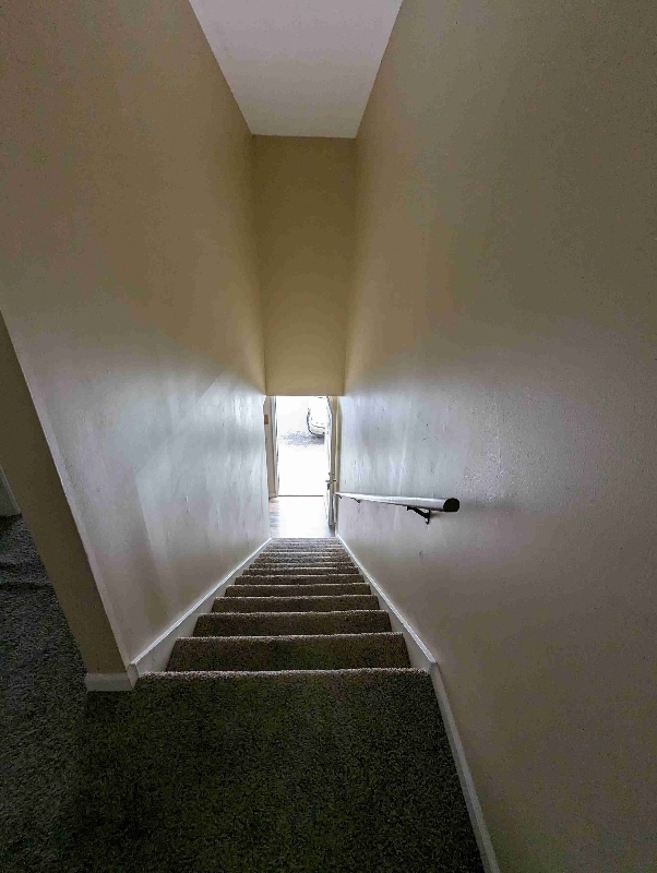 Building Photo - 5833 Benton Rd